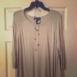 Women’s plus size top
